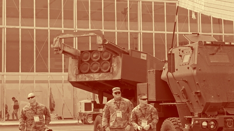 تجار الأسلحة