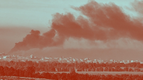 الخراب وانقطاع التجارة وتخفيض التصنيفات الإئتمانية