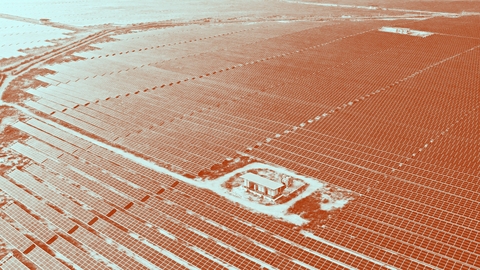 نقل التكنولوجيا وإعادة توزيع المعرفة