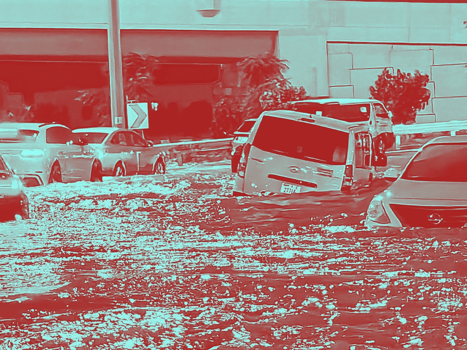 فيضانات دبي