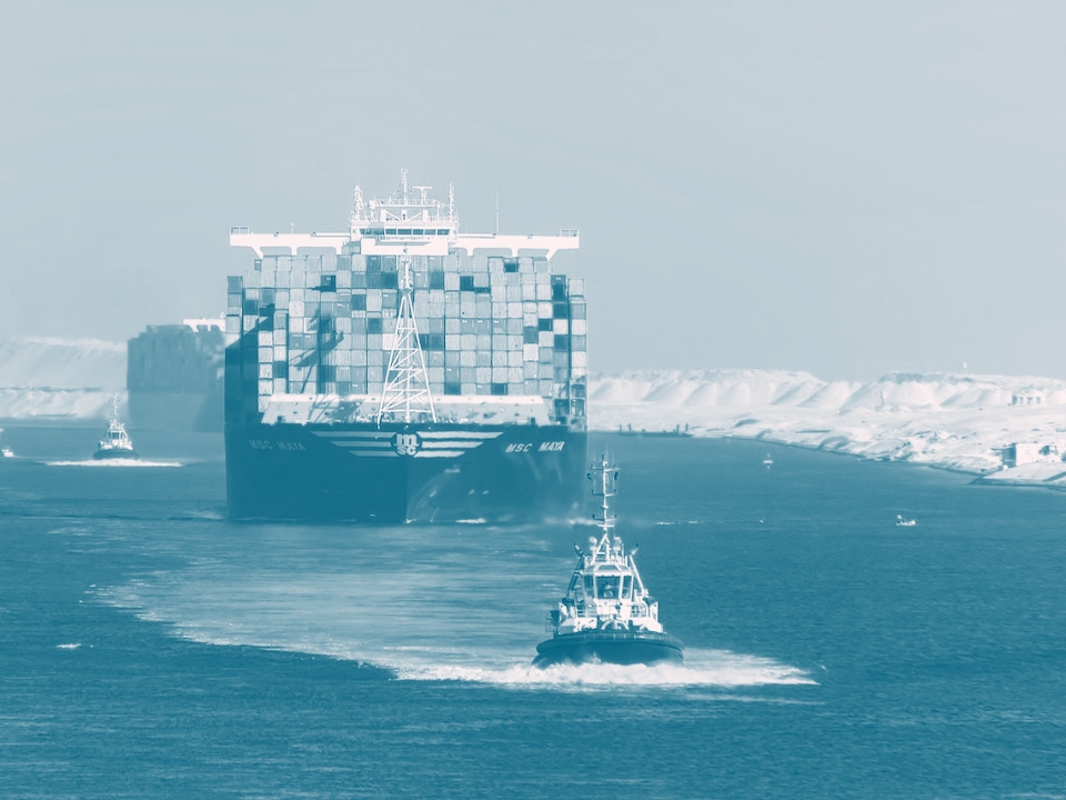 تدفقات التجارة عبر البحر الأحمر