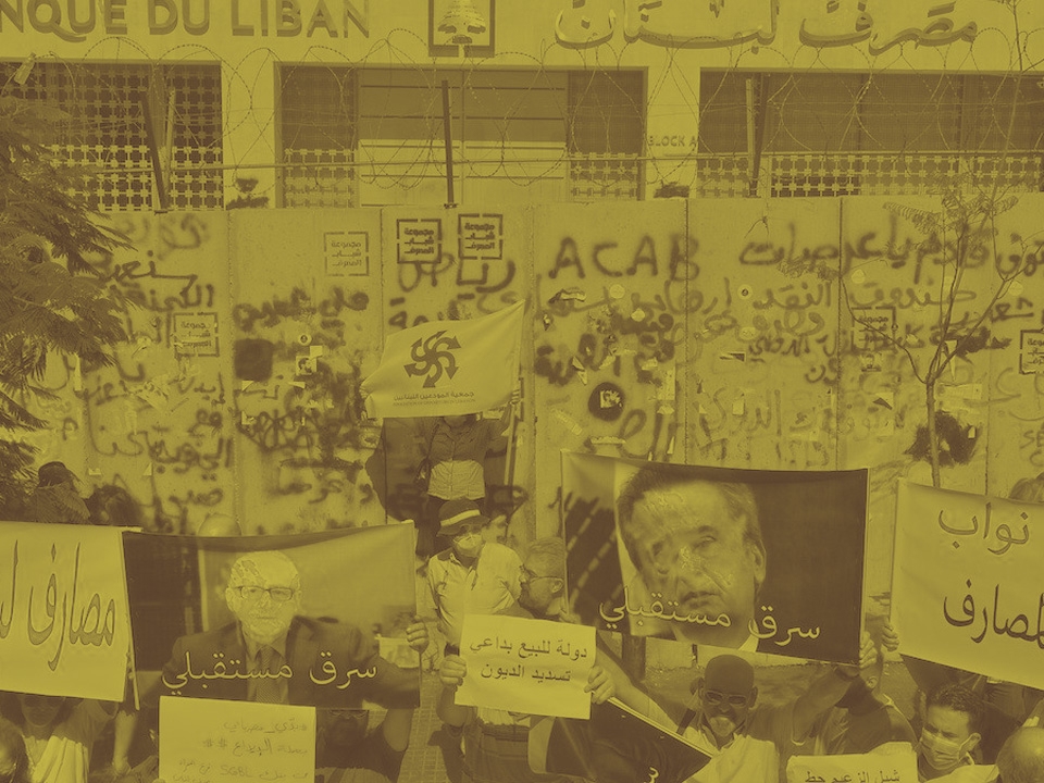 lebanon protests at bank