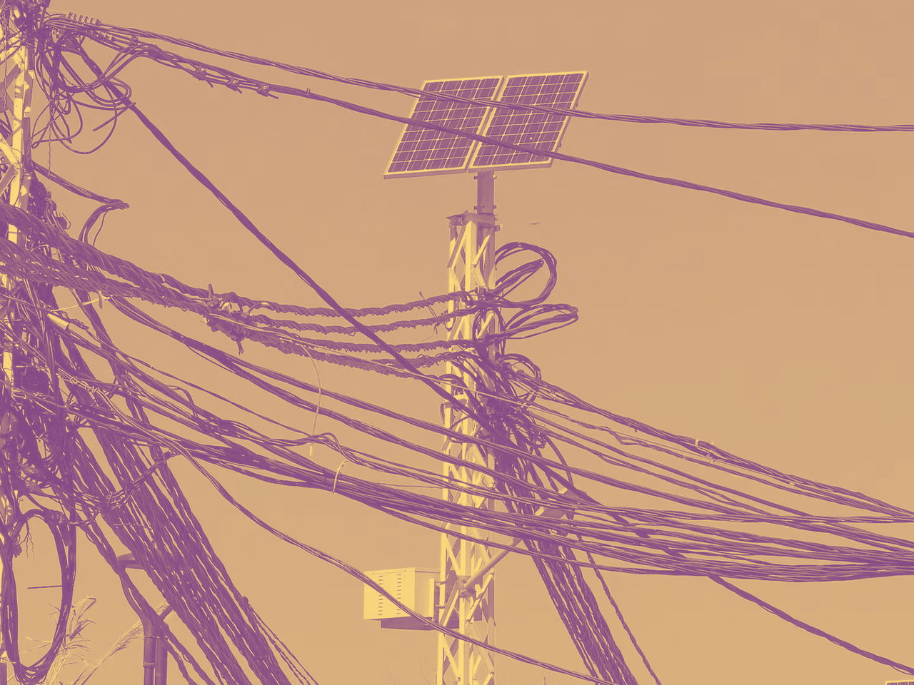 لماذا لم تنجح الرهانات اللبنانية على حل أزمة الكهرباء عبر مشاريع الربط والاستجرار من الخارج؟