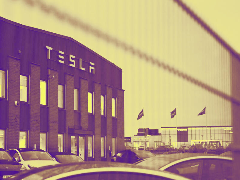 تسلا السويد