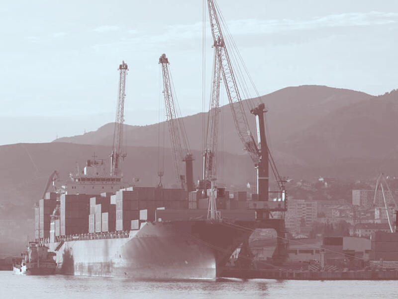 الدول النامية أسيرة صادرات المواد الخام 