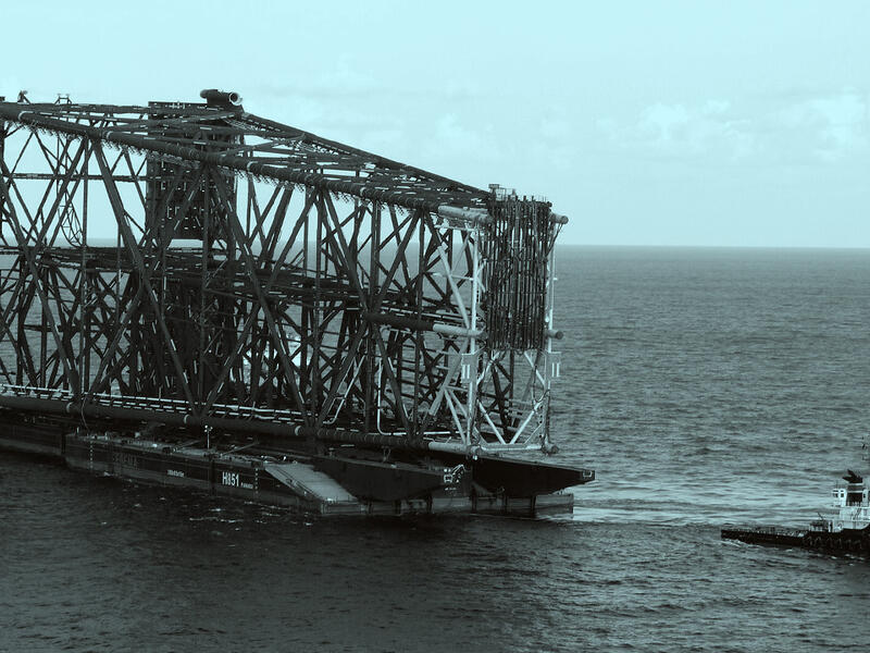 Tamar_jacket_on_H851