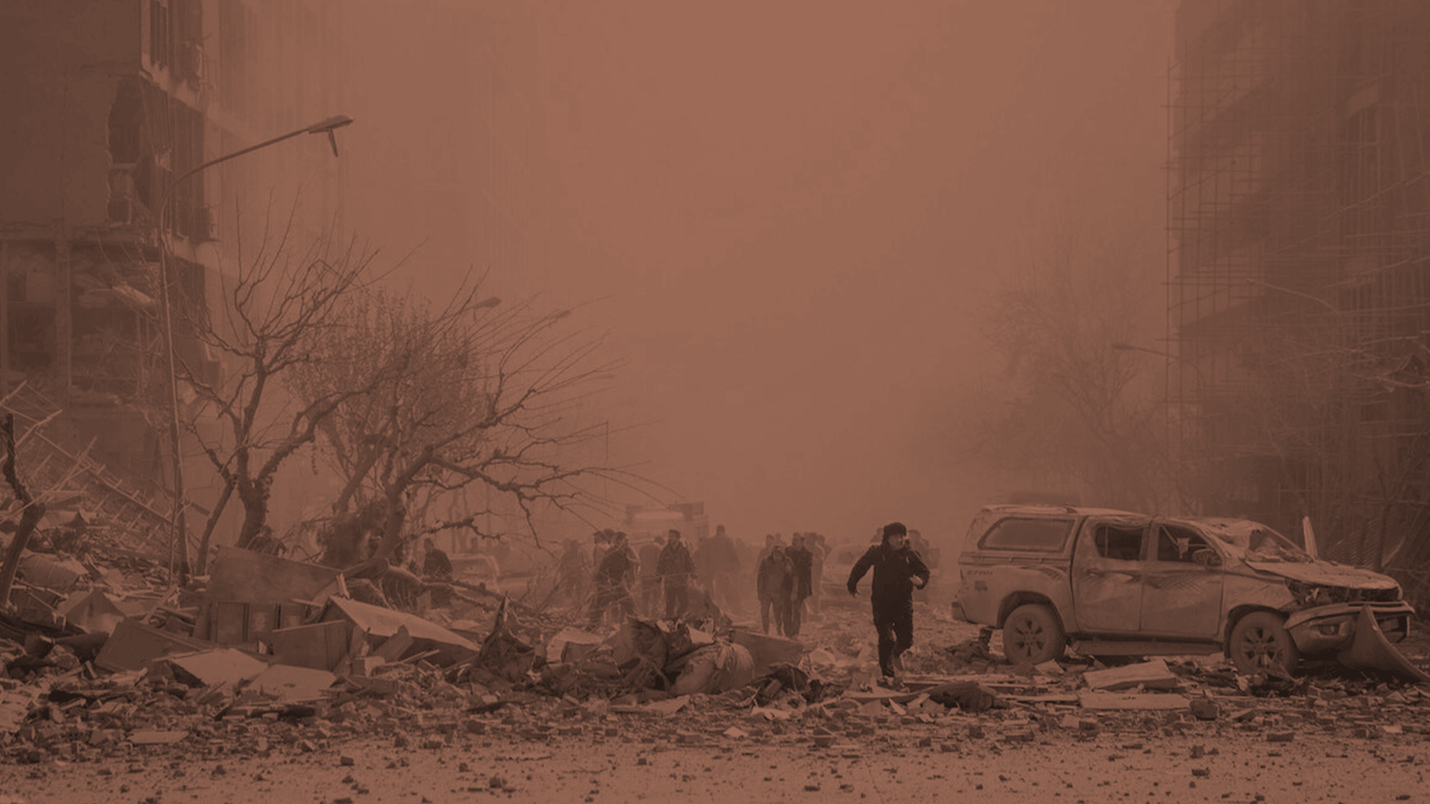 نارٌ تأكل الأخضر واليابس