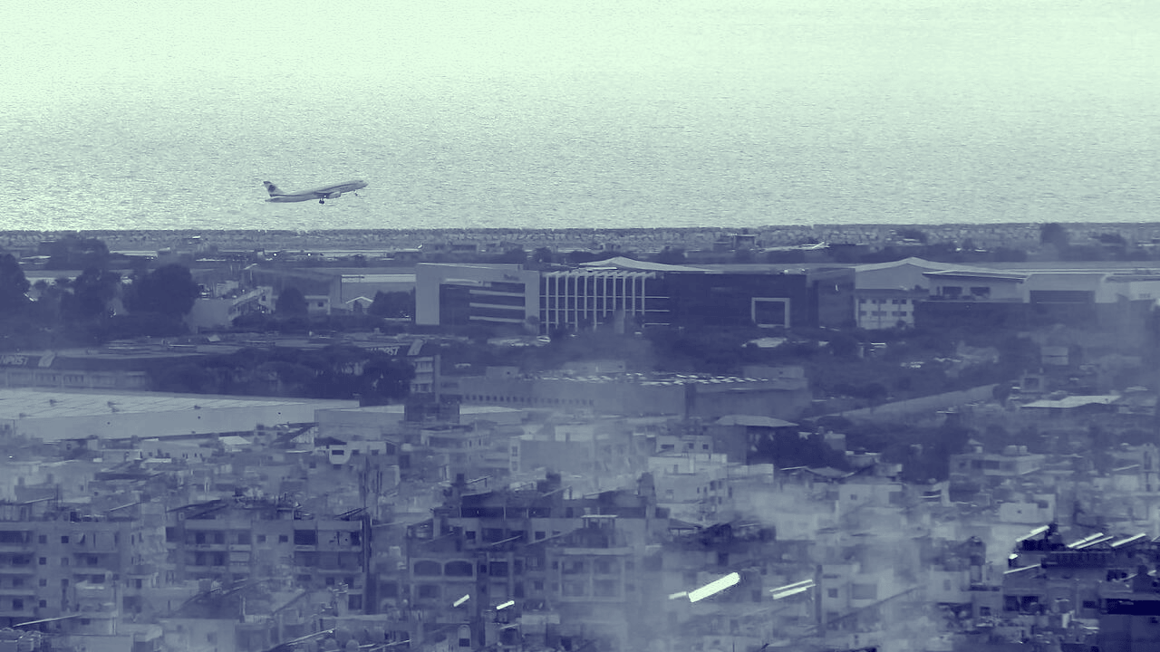 lebanon plane taking off amidst war